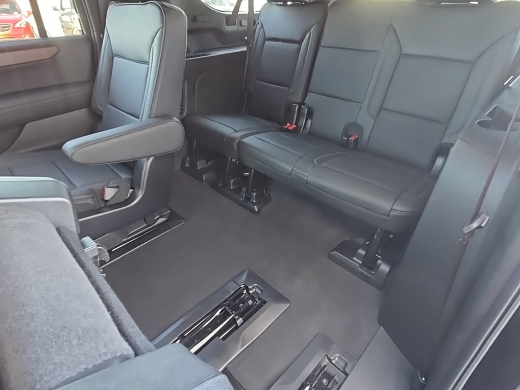 New 2026 GMC Yukon XL Denali w/ Sun & Power Step Package AWD/4WD image 28