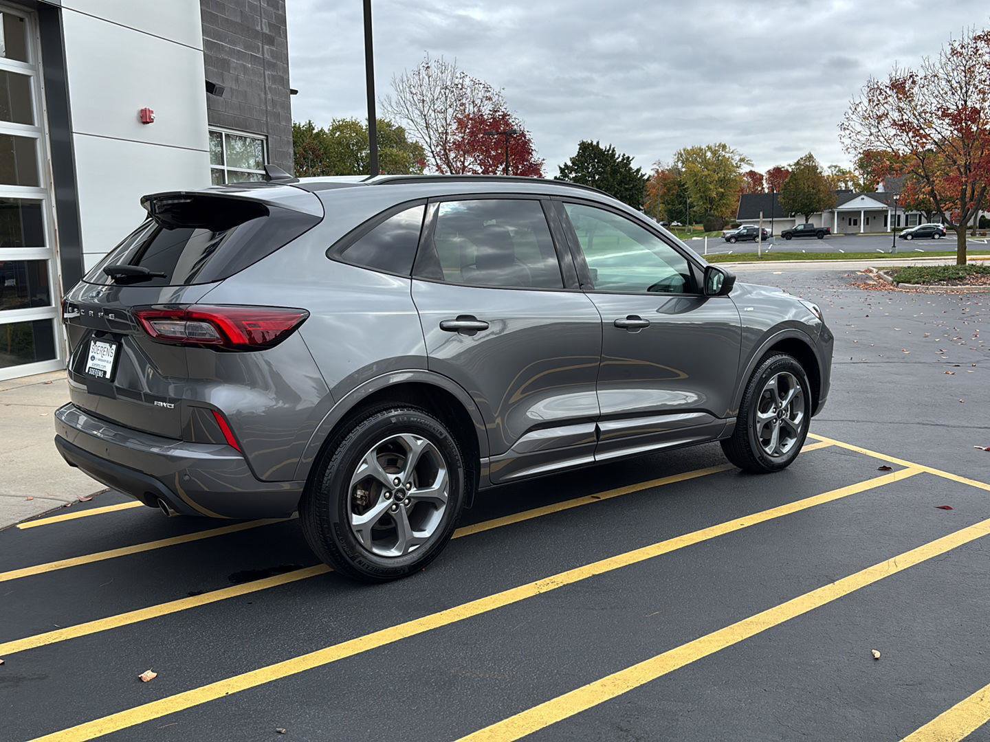 Certified 2024 Ford Escape ST-Line w/ Tech Pack #1 AWD/4WD image 6