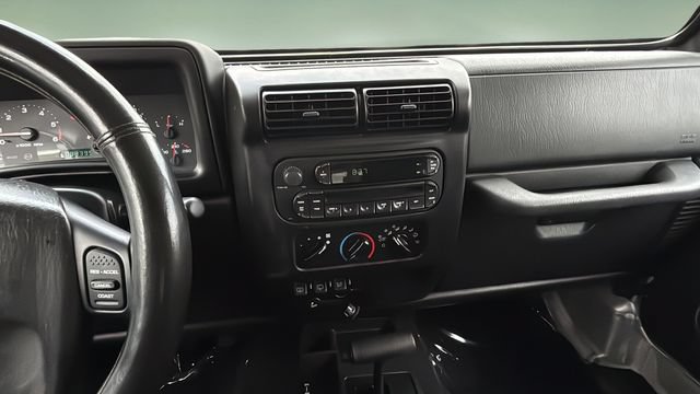 Used 2006 Jeep Wrangler Unlimited AWD/4WD image 25