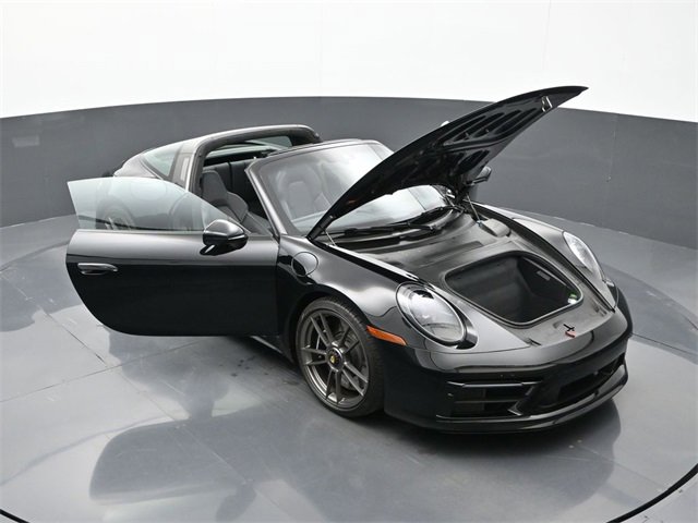 Used 2022 Porsche 911 50th Anniversary Edition image 35