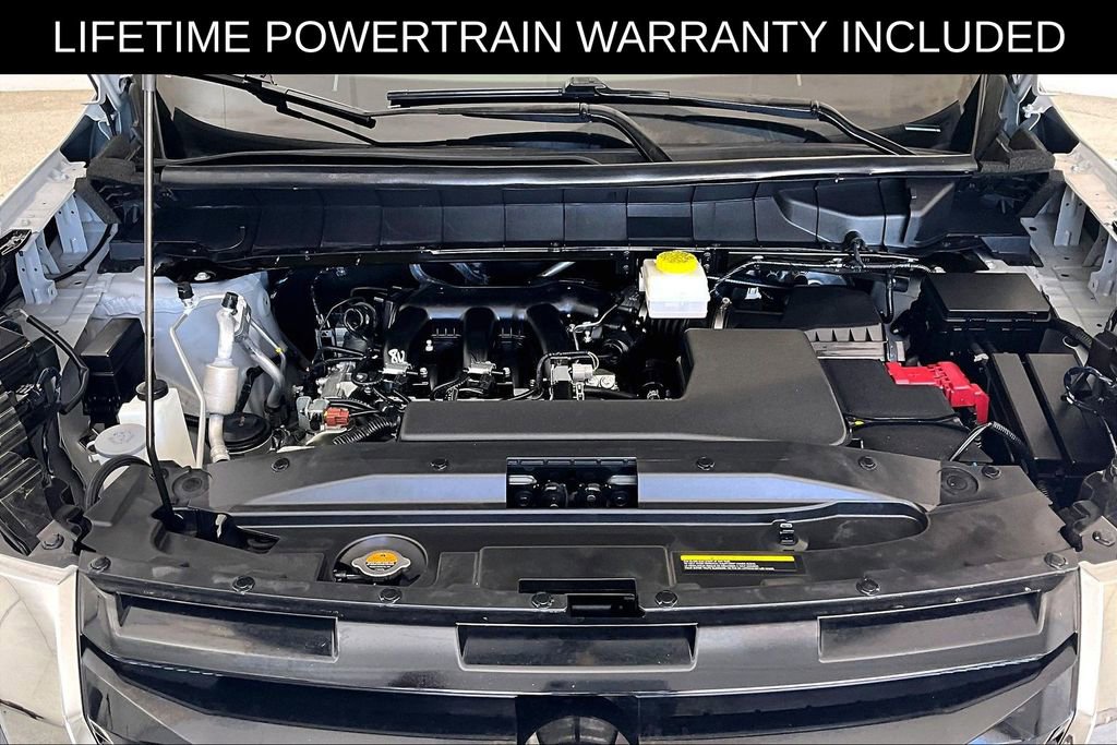 Used 2025 Nissan Pathfinder Platinum w/ Cargo Package image 11