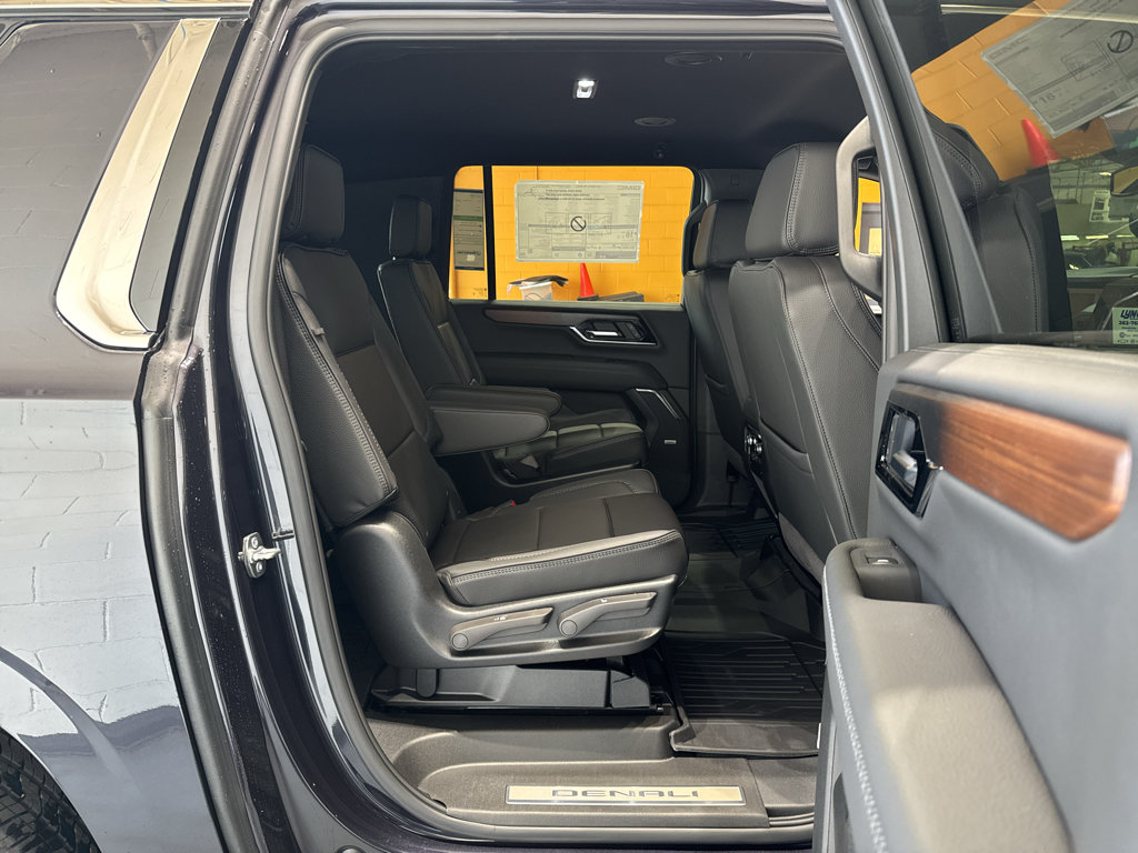 New 2026 GMC Yukon XL Denali w/ LPO, Floor Liner Package AWD/4WD image 22