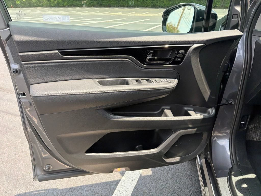 Certified 2024 Honda Odyssey Elite image 18