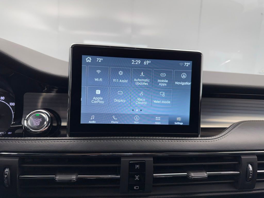 Used 2022 Lincoln Corsair AWD w/ Equipment Group 101A image 33