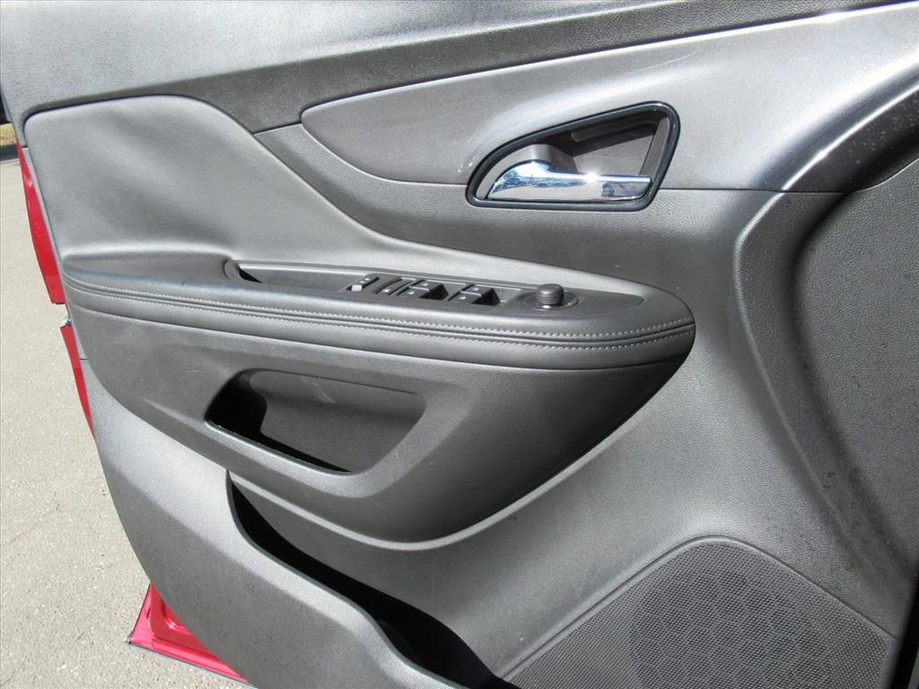 Used 2022 Buick Encore Preferred w/ Safety Package FWD image 18