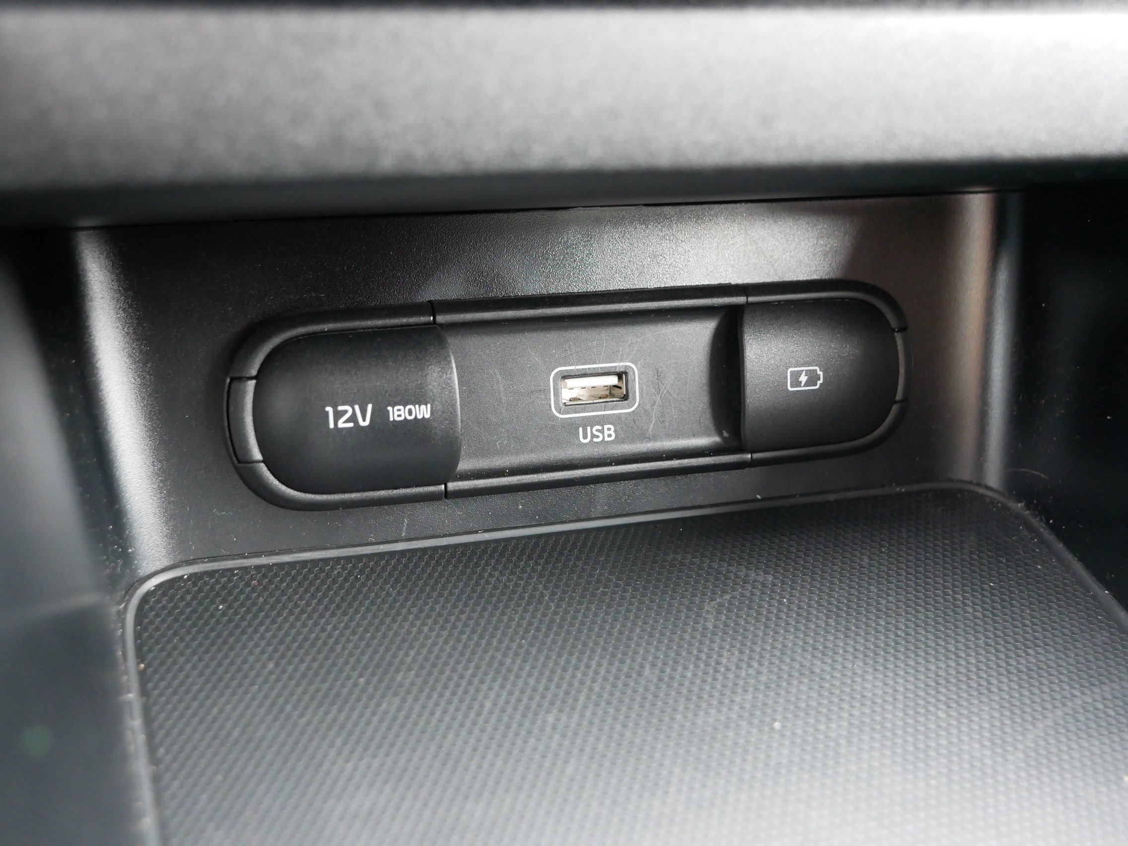 Certified 2024 Kia Forte GT-Line image 33