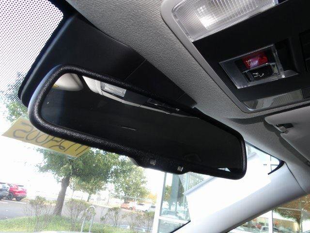 New 2024 Mitsubishi Eclipse Cross SE image 26