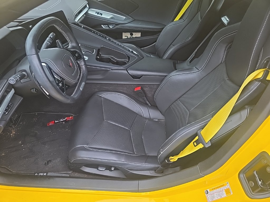 Used 2025 Chevrolet Corvette Z06 RWD image 7