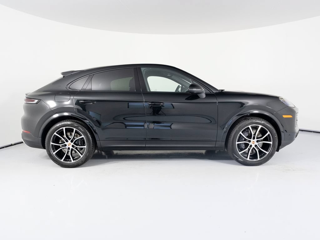 New 2026 Porsche Cayenne Coupe AWD/4WD image 12