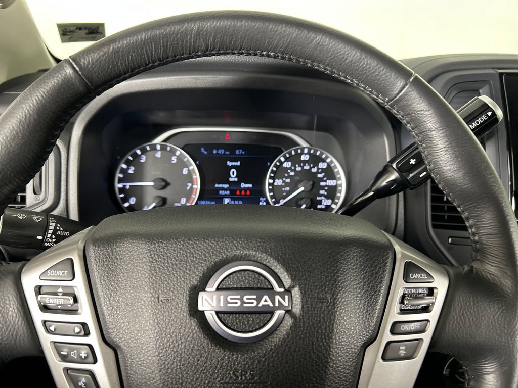 Used 2024 Nissan Titan SV w/ SV Convenience Package AWD/4WD image 14