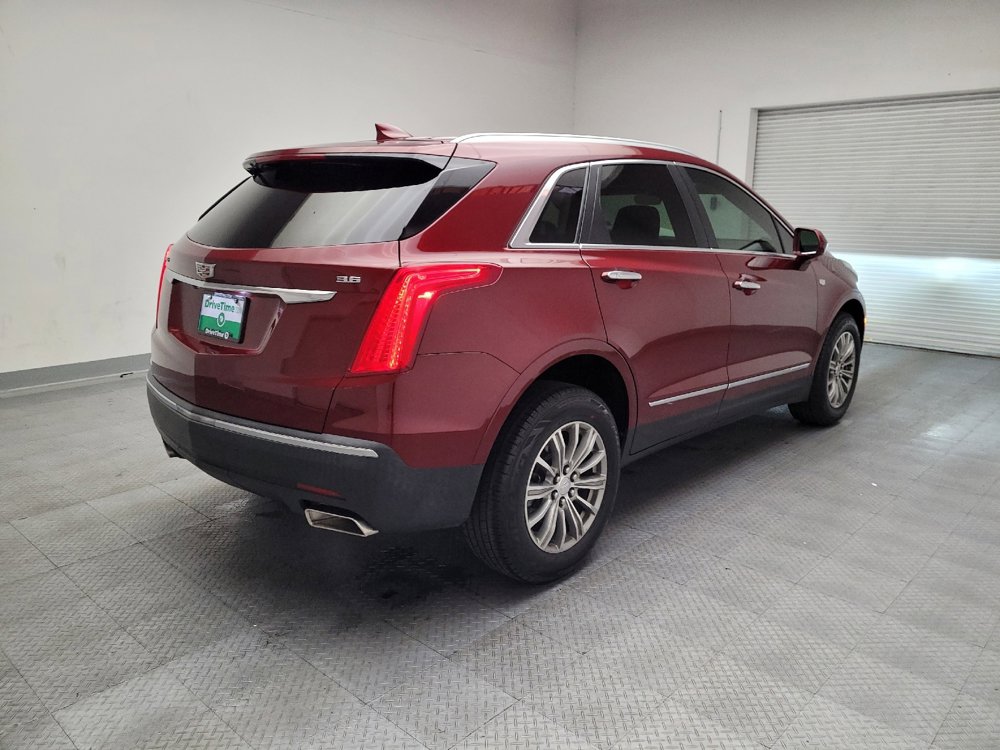 Used 2017 Cadillac XT5 Luxury w/ Driver Awareness Package image 9