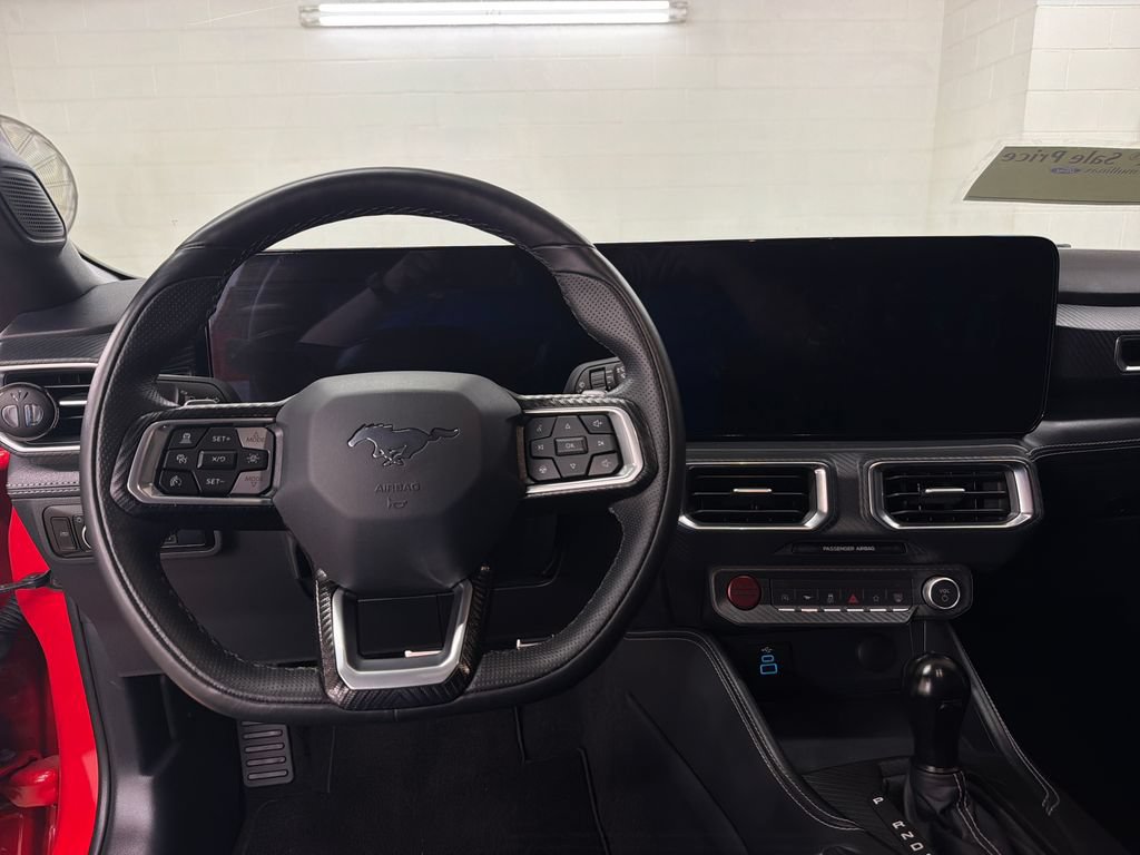 Used 2025 Ford Mustang GT Premium w/ GT Performance Package RWD image 7
