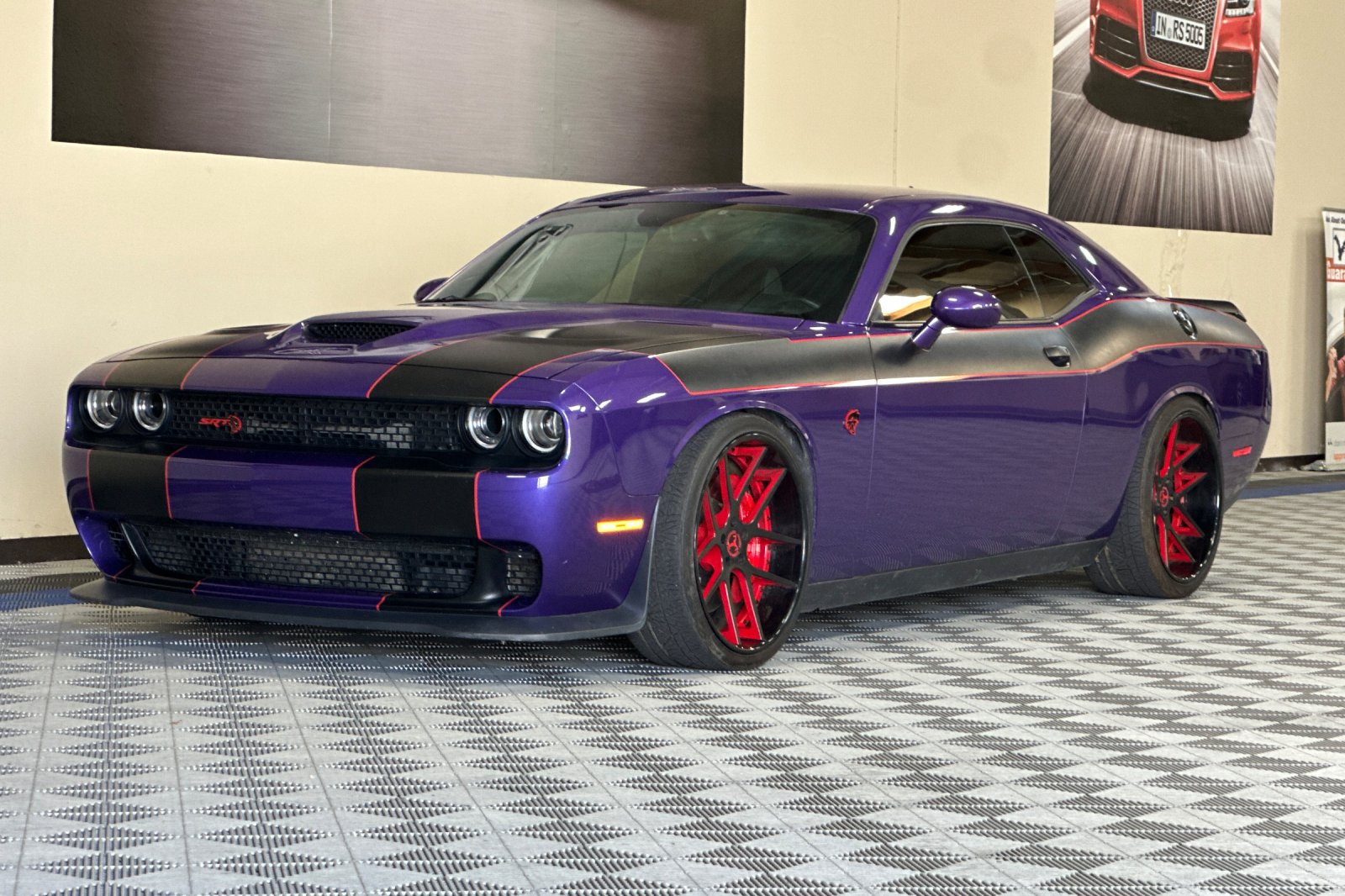 Used 2016 Dodge Challenger SRT Hellcat RWD image 8