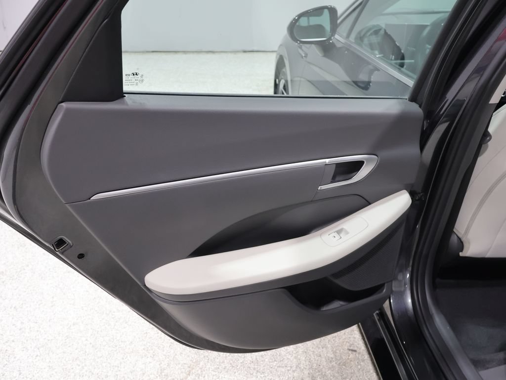 Used 2025 Hyundai Sonata SEL FWD image 19