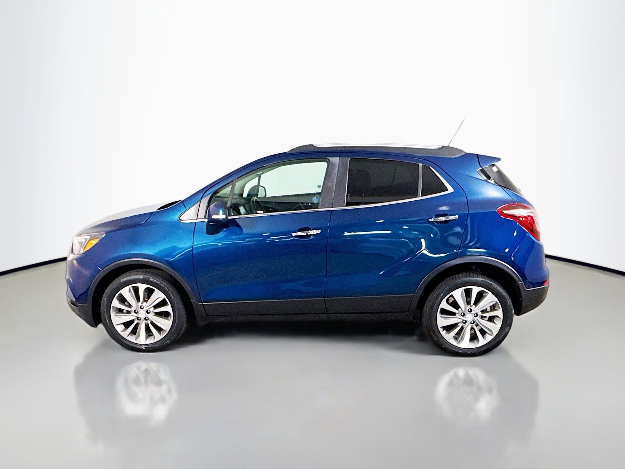 Used 2019 Buick Encore Preferred image 6