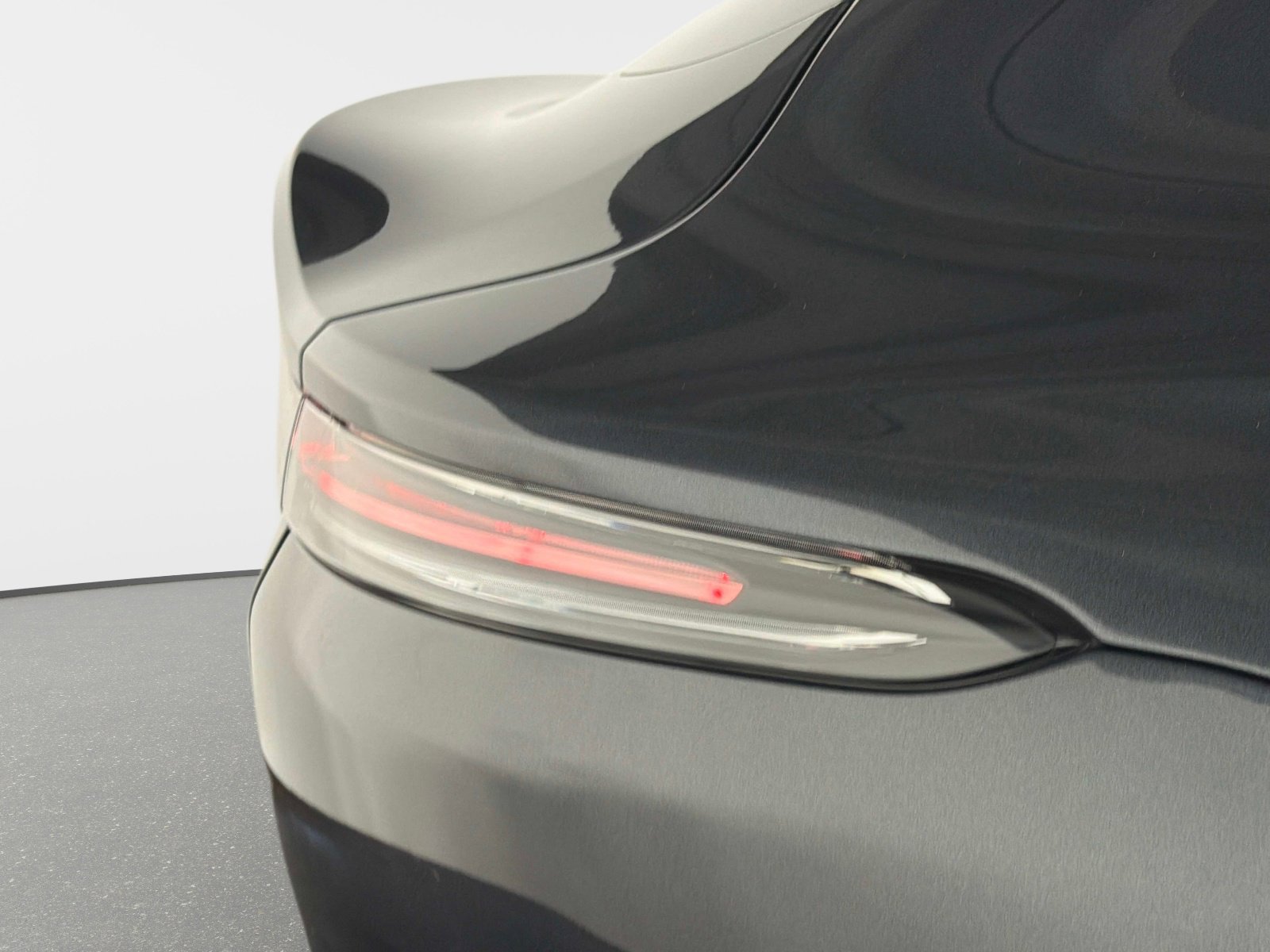 Used 2025 Aston Martin DBX 707 AWD/4WD image 15