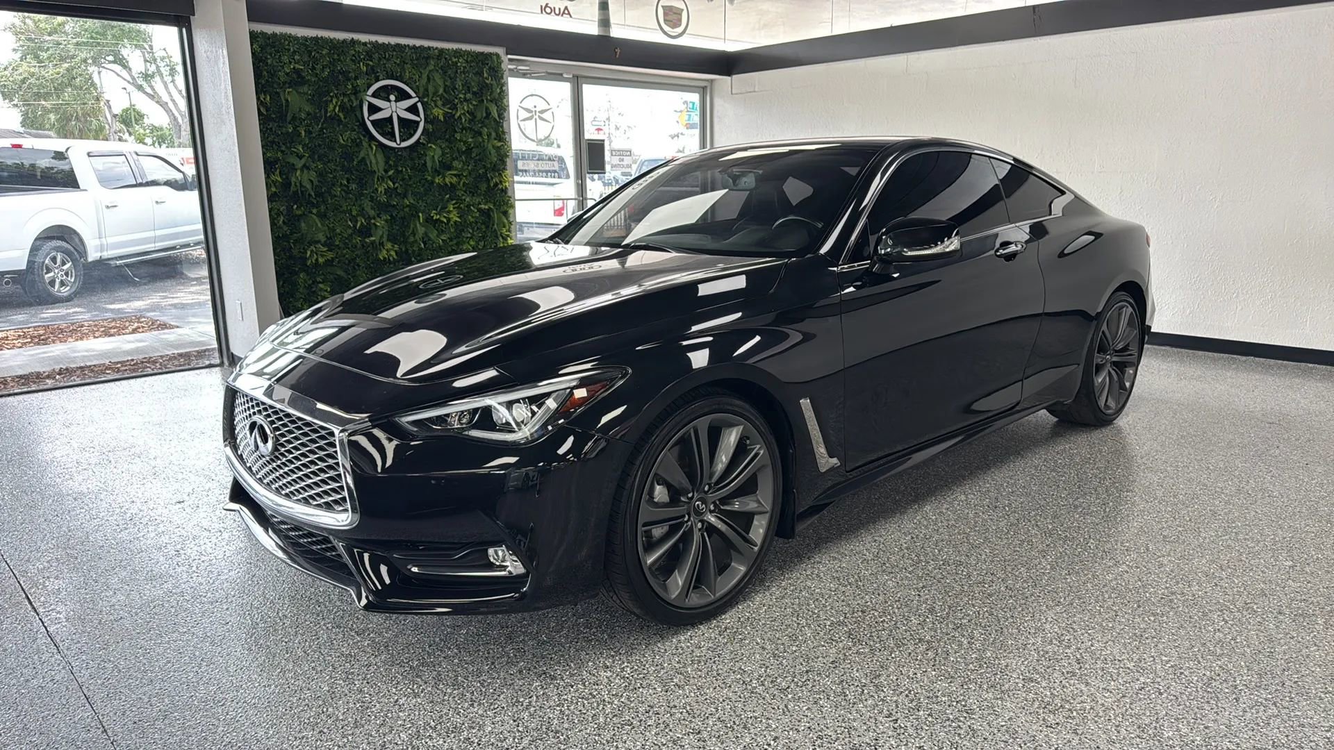 Used 2018 INFINITI Q60 3.0t Sport w/ Sensory Package 3.0T Sport AWD/4WD image 3