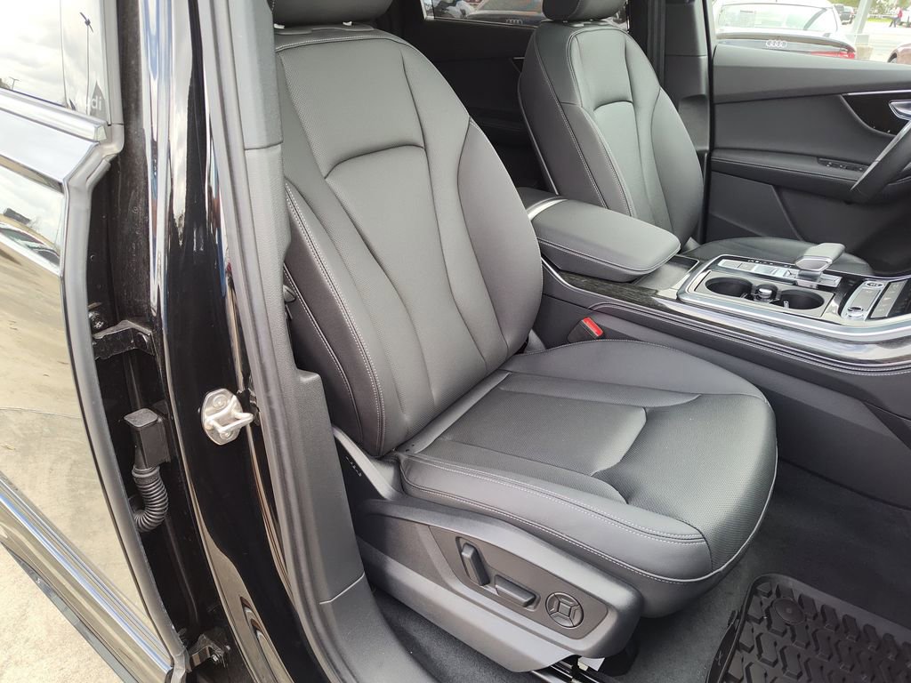 Certified 2025 Audi Q7 3.0T Premium Plus w/ Premium Plus Package image 33