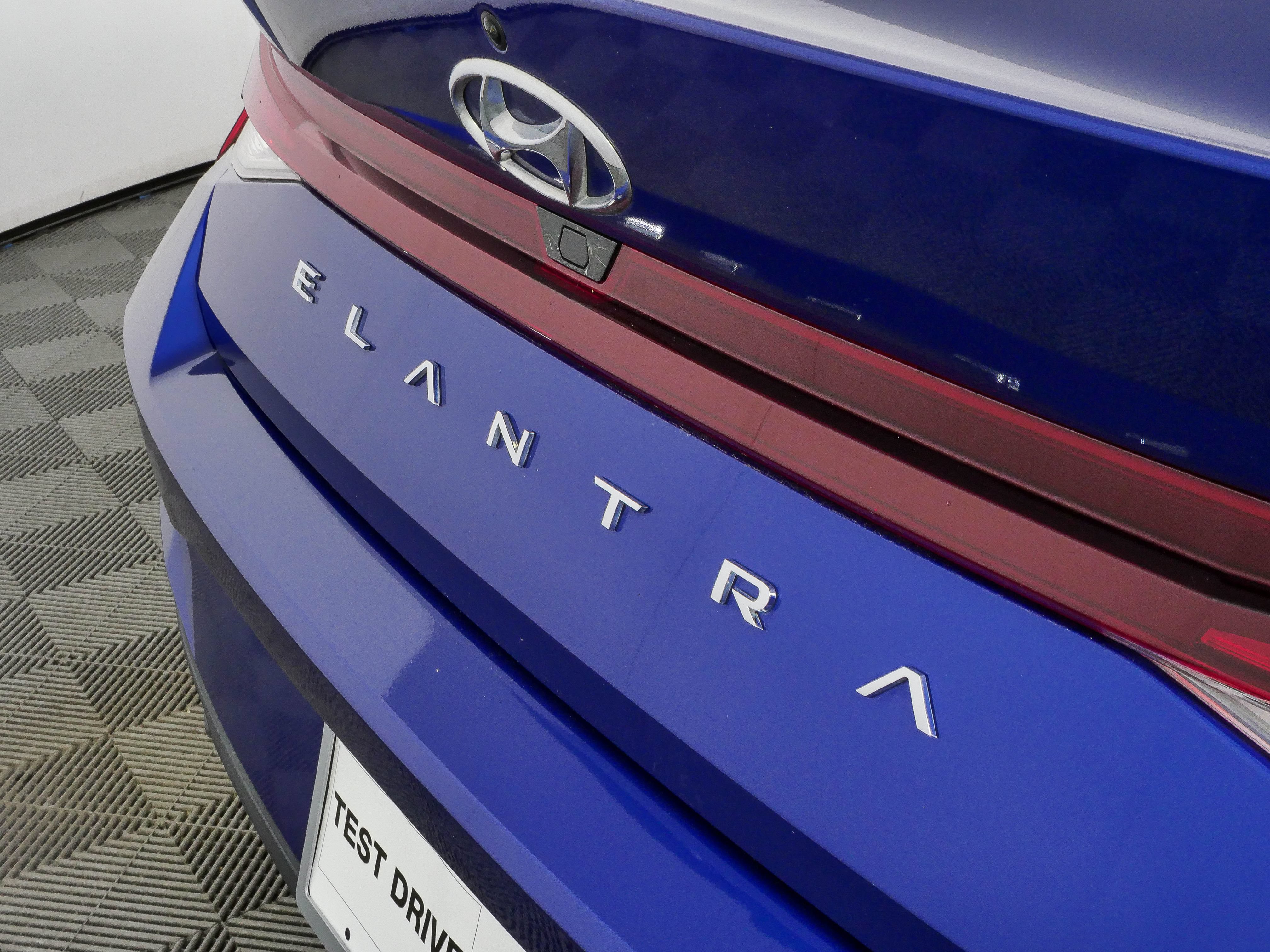 Used 2021 Hyundai Elantra SEL w/ Convenience Package FWD image 33