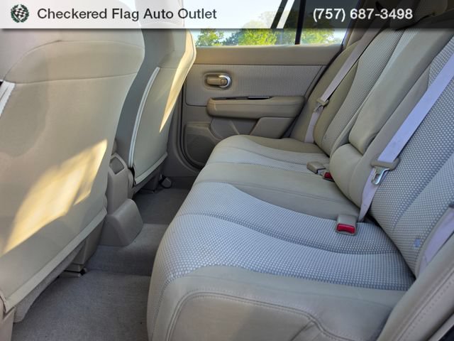 Used 2008 Nissan Versa Hatchback w/ Convenience Pkg FWD image 15