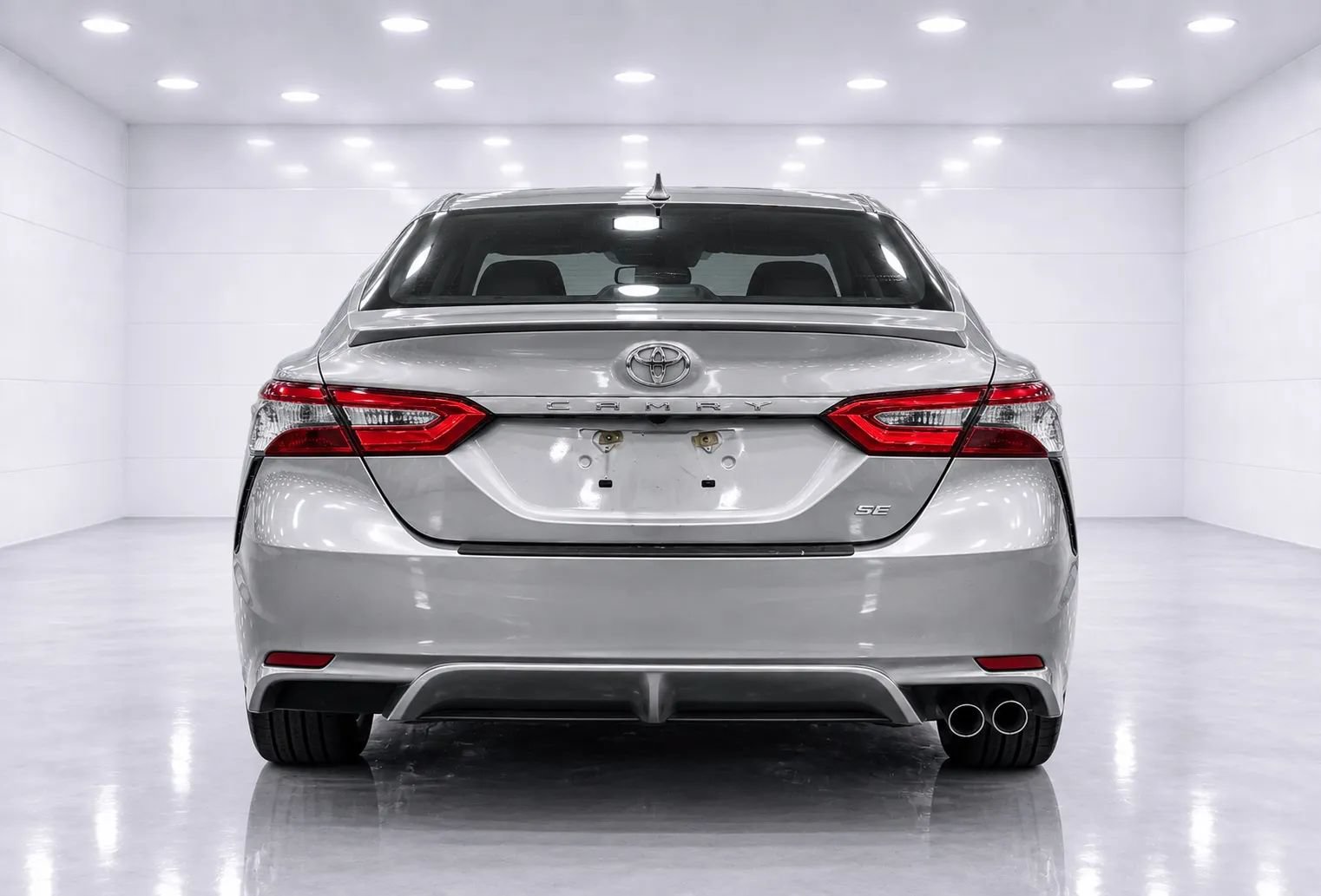 Used 2018 Toyota Camry SE w/ Protection Package (Q2) FWD image 4