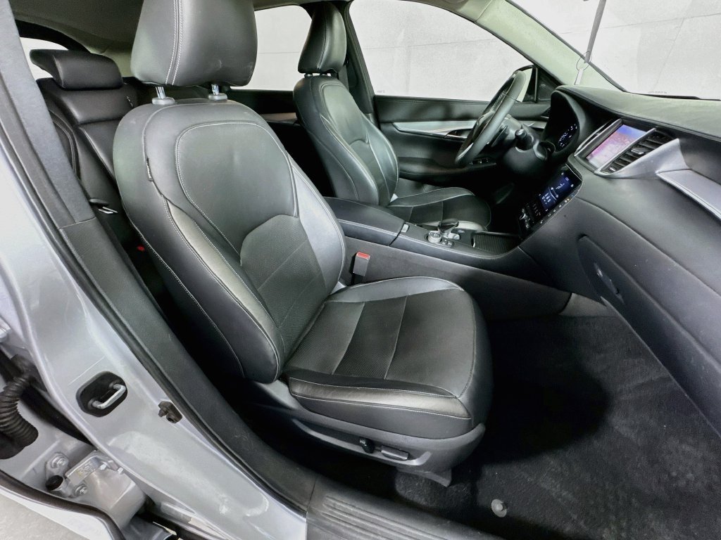 Certified 2019 INFINITI QX50 Essential w/ Proactive Package FWD image 37