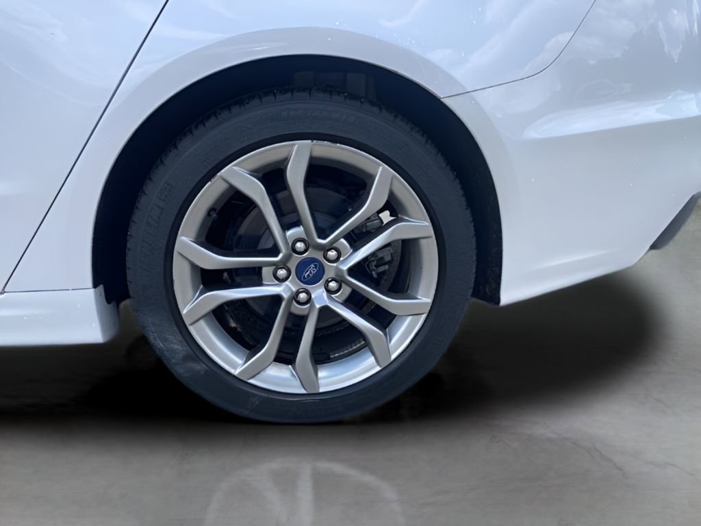 Used 2019 Ford Fusion SEL image 25