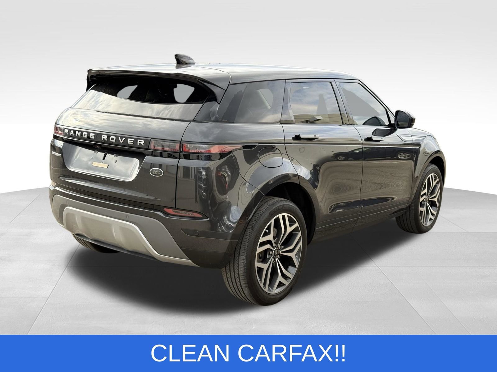 Used 2022 Land Rover Range Rover Evoque SE image 14