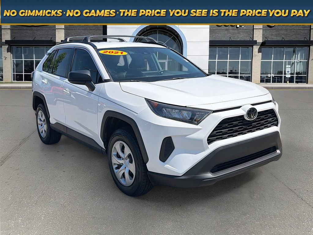 Used 2021 Toyota RAV4 LE FWD image 1