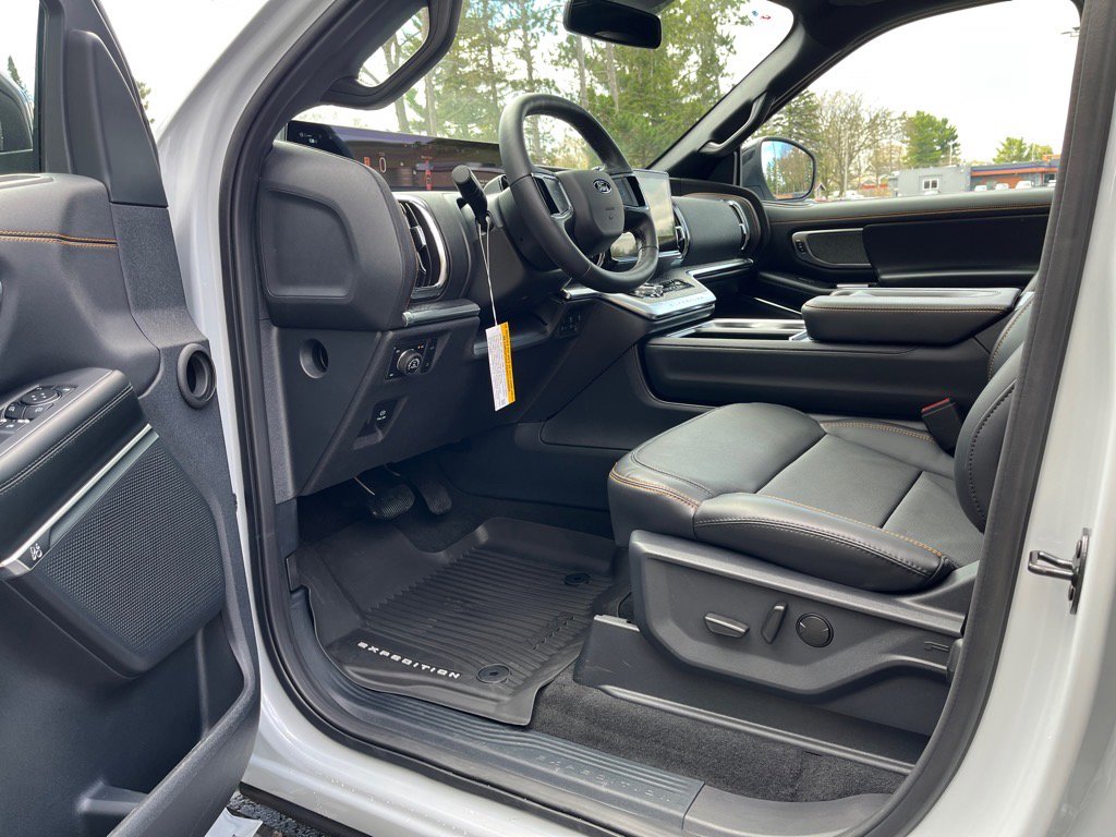 New 2026 Ford Expedition Tremor AWD/4WD image 9