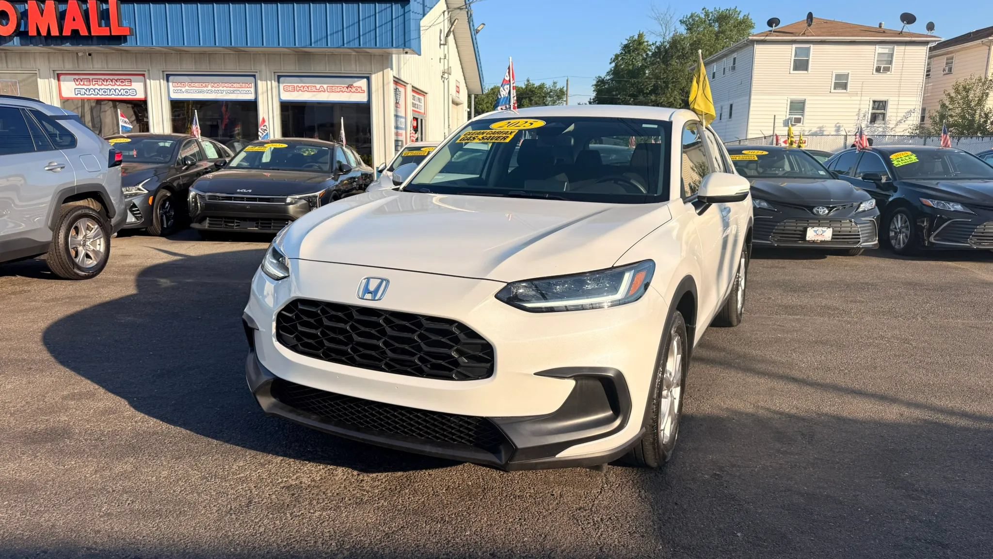 Used 2025 Honda HR-V LX image 1