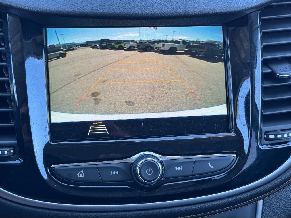 Used 2019 Chevrolet Trax LT w/ LT Convenience Package image 17