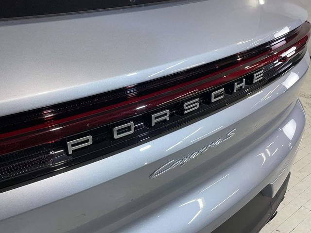 New 2026 Porsche Cayenne S AWD/4WD image 12