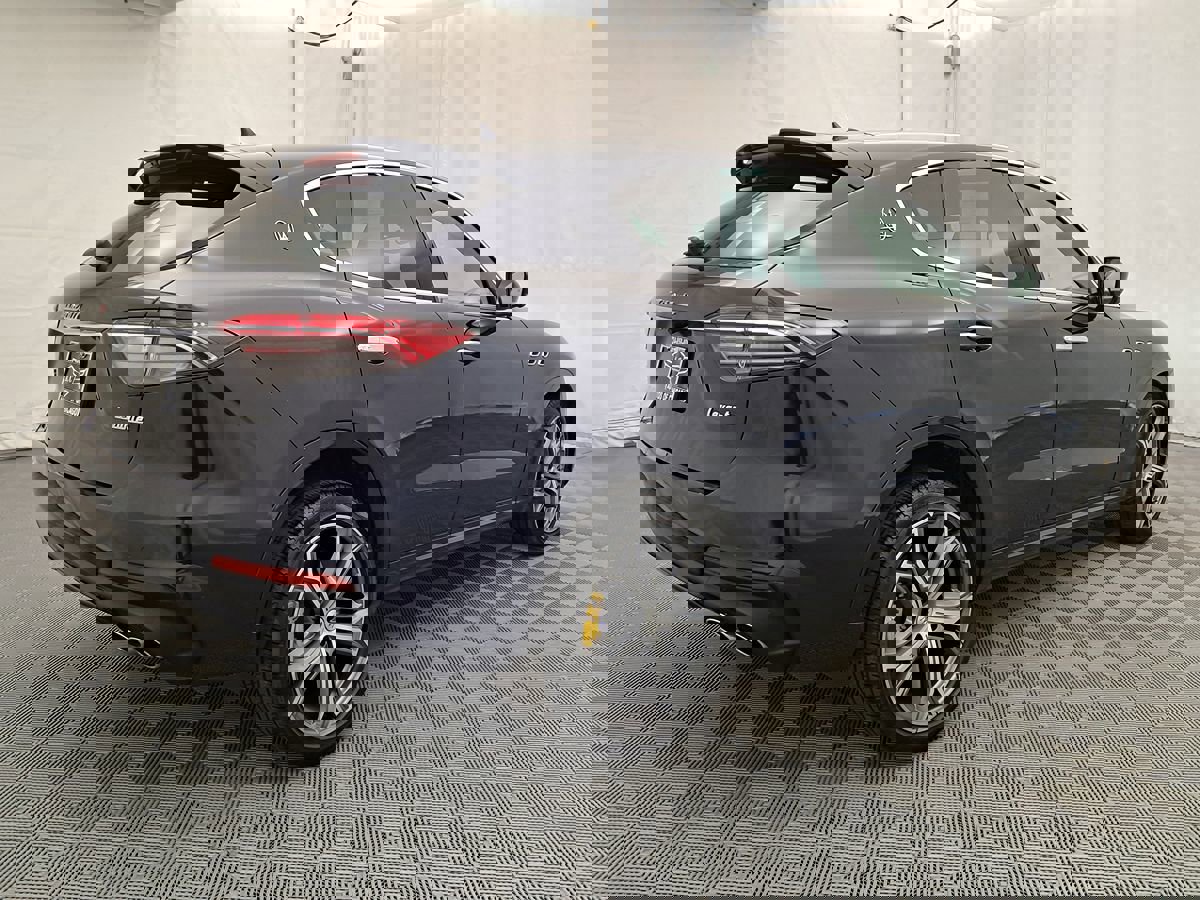 Used 2021 Maserati Levante S GranSport image 5