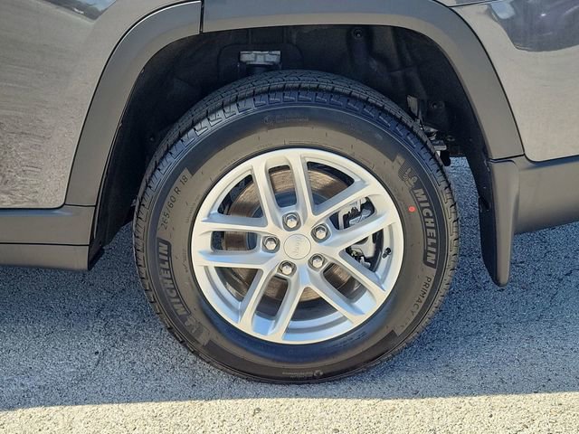 New 2026 Jeep Grand Cherokee L Laredo image 19