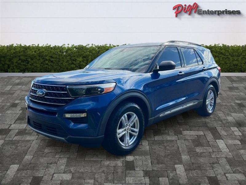 Used 2021 Ford Explorer XLT w/ Equipment Group 202A RWD image 4