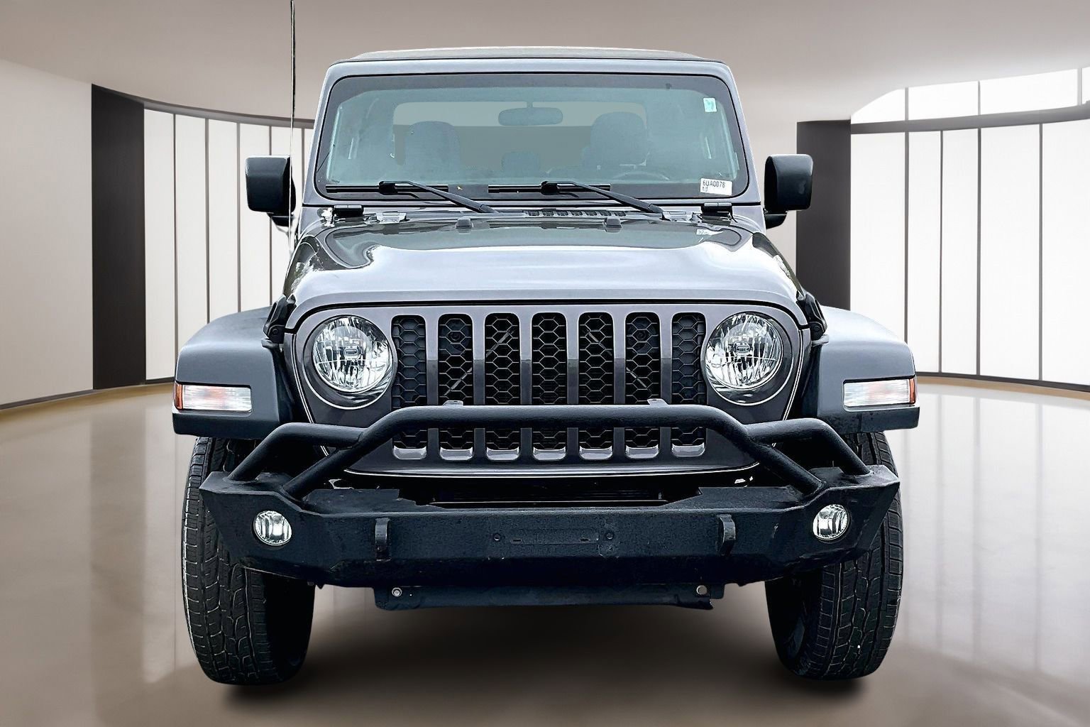 Used 2020 Jeep Gladiator Sport image 2