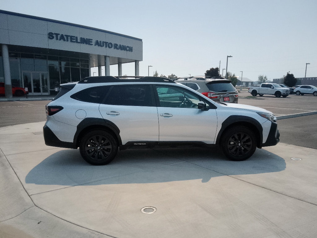 Certified 2024 Subaru Outback Onyx Edition AWD/4WD image 2