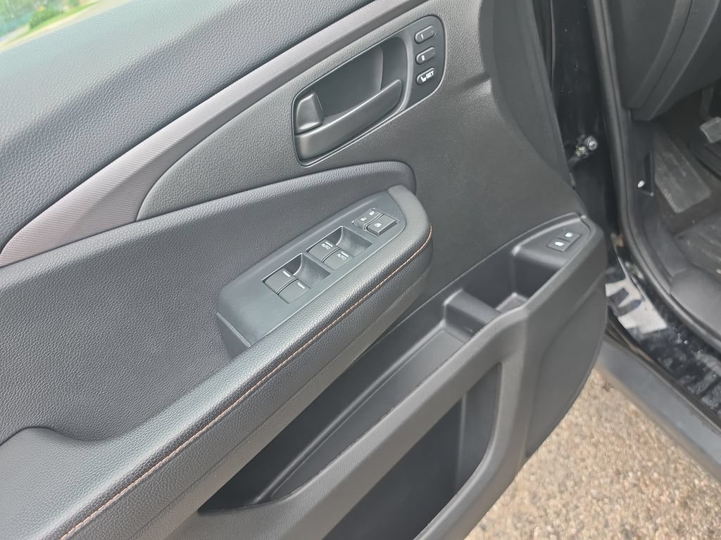 Used 2022 Honda Passport TrailSport image 12