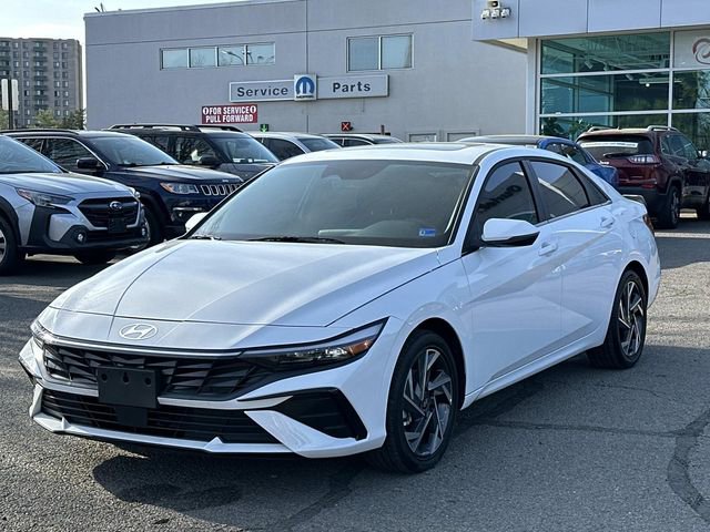 Used 2025 Hyundai Elantra Limited image 6