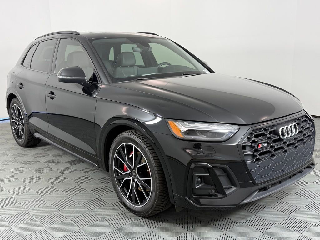 Used 2021 Audi SQ5 Prestige w/ Prestige Package image 9
