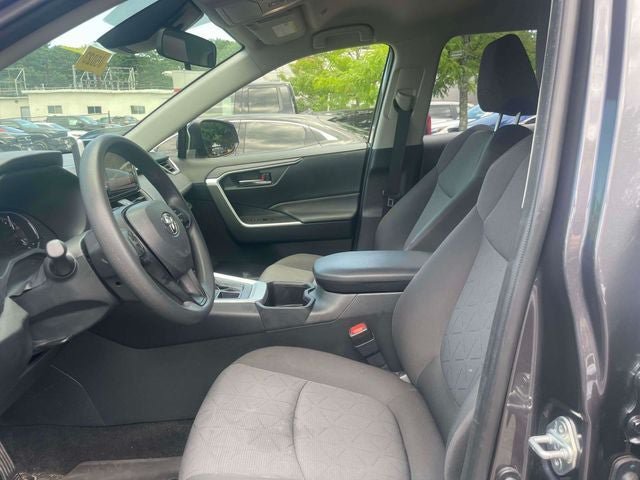 Used 2024 Toyota RAV4 XLE AWD/4WD image 17