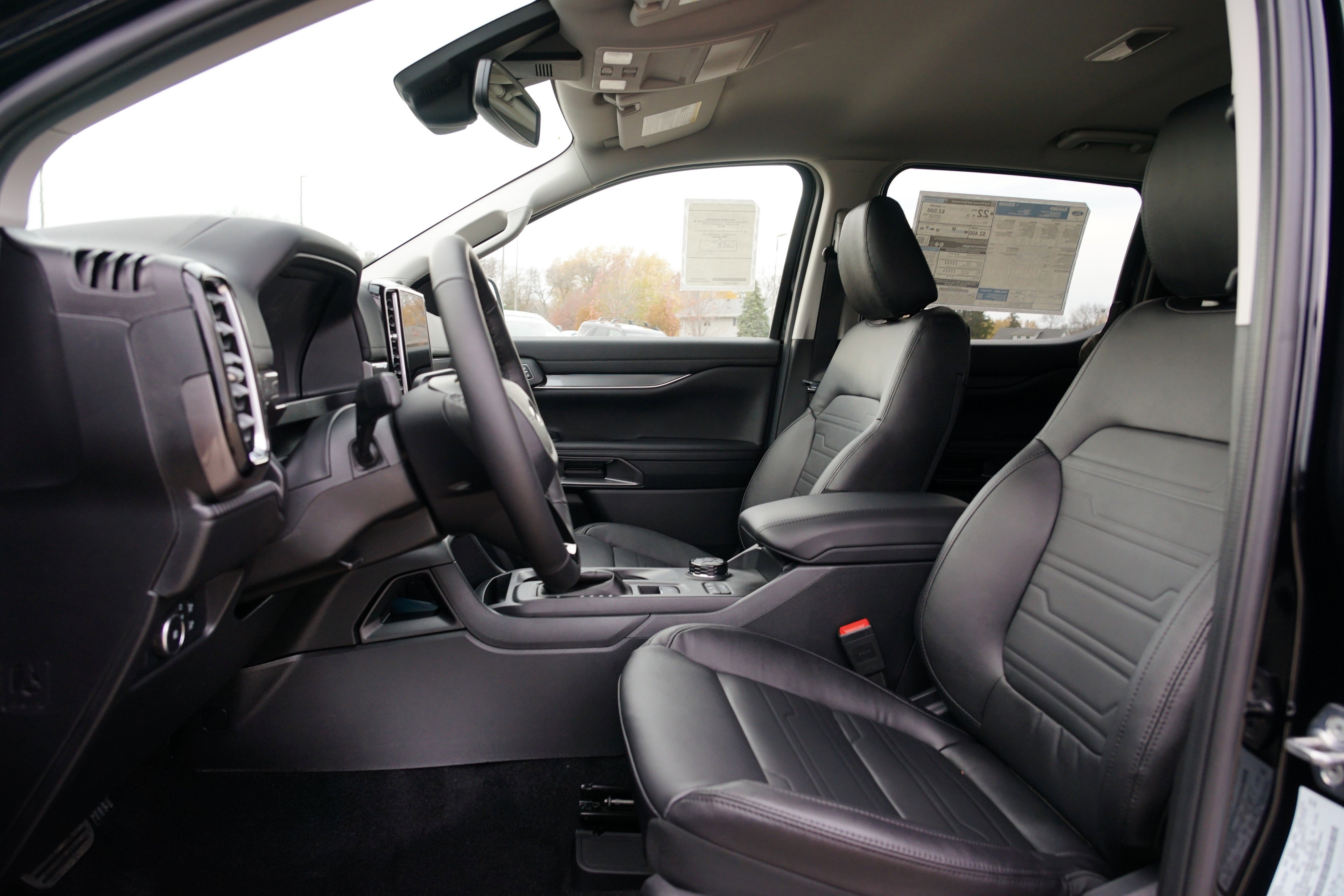 New 2025 Ford Ranger Lariat w/ FX4 Off-Road Package image 14