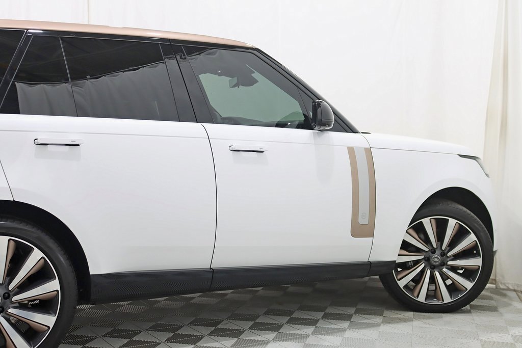 Used 2024 Land Rover Range Rover SV image 10