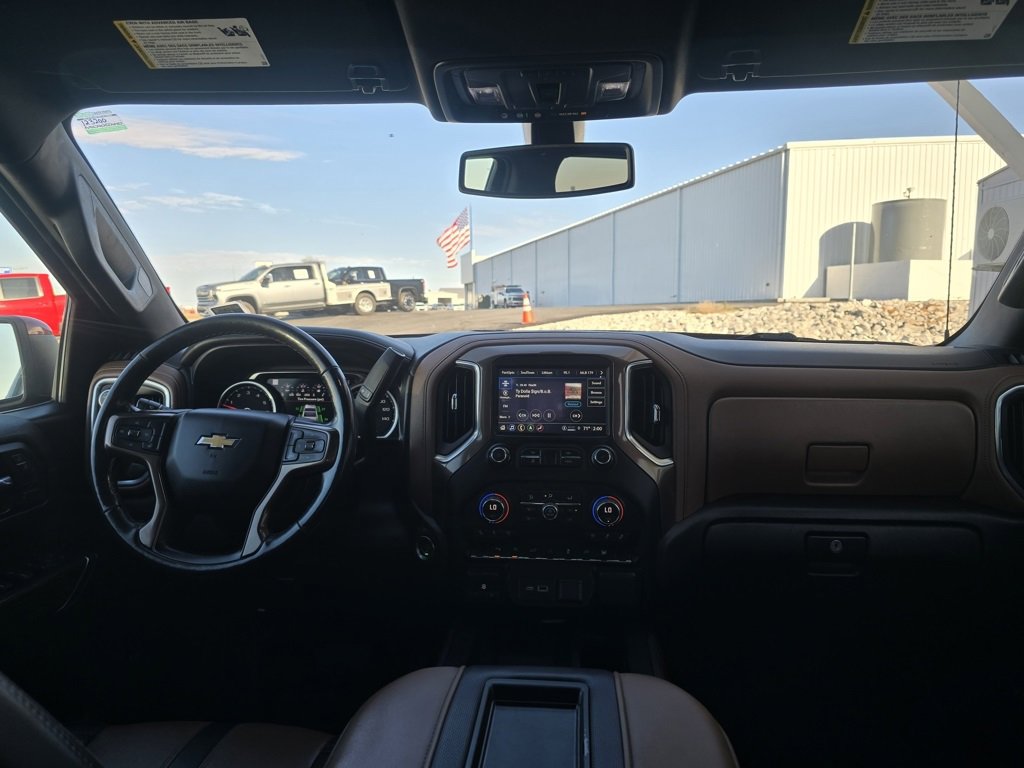 Used 2021 Chevrolet Silverado 1500 High Country image 15