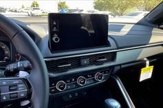 Certified 2025 Acura ADX A-Spec image 7