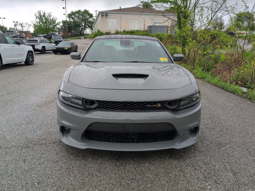 Used 2019 Dodge Charger Scat Pack w/ Dynamics Package RWD image 2