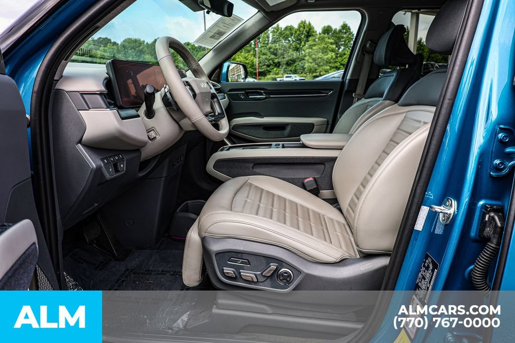 Used 2024 Kia EV9 Land AWD/4WD image 18