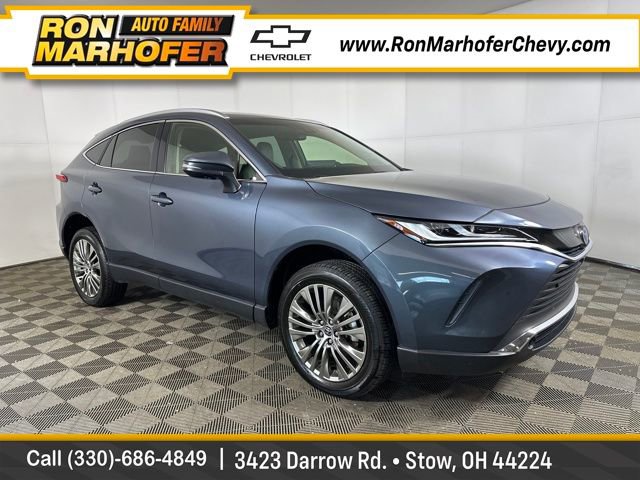 Used 2022 Toyota Venza Limited image 1