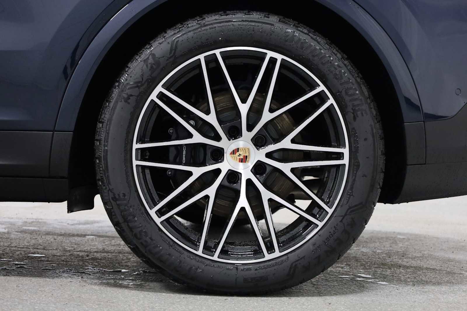 New 2026 Porsche Cayenne E-Hybrid AWD/4WD image 38